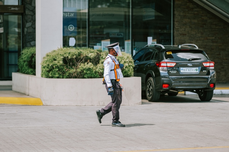 How Mobile Patrol Security Services Help Identify Small Problems Before They Become Costly Incidents